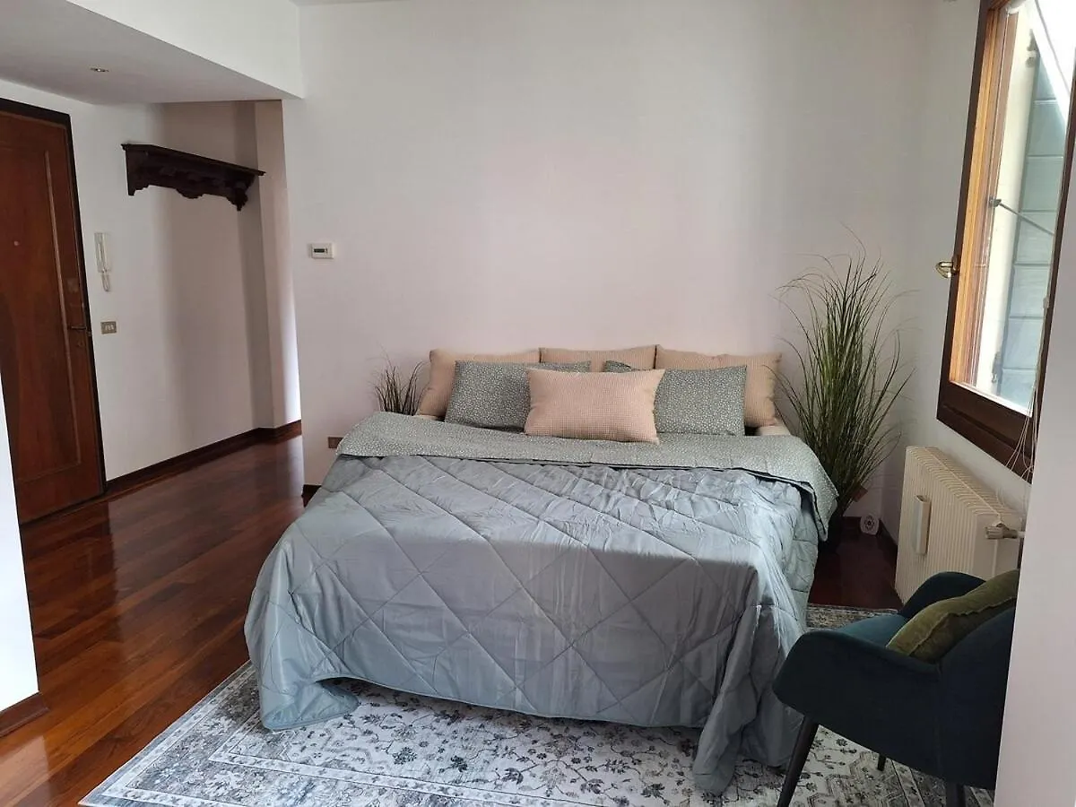 Centro Storico Daire Treviso 0*,  İtalya